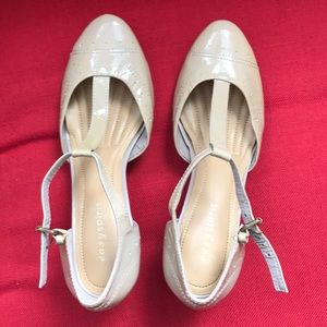 Easy spirit Mary Jane style heel sandals